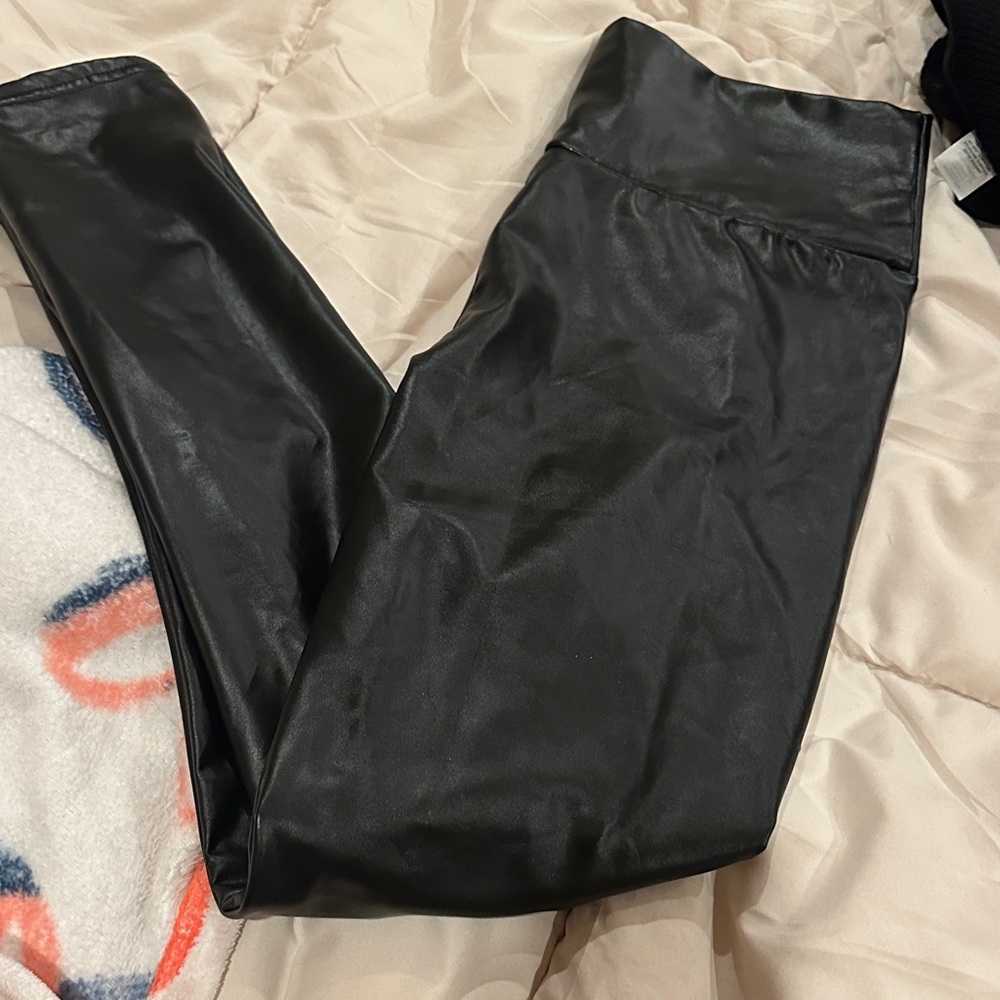 Black Faux fleece lined Leather Leggings